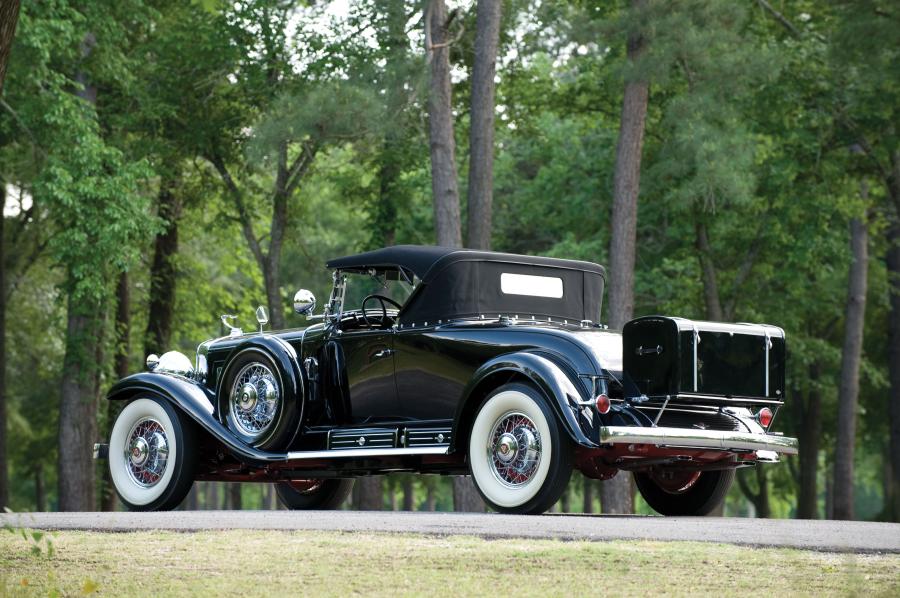  Cadillac V16 Roadster by Fleetwood 1930 года  (фото 4 из 12)